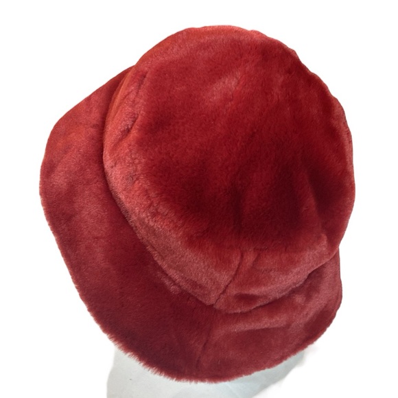 Sprigs Faux Fur Fleece Lined Adjustable Hat - Picture 3 of 7